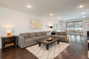 Luxury 3BR with Mountain Views at 1374 Gambel Oak Way